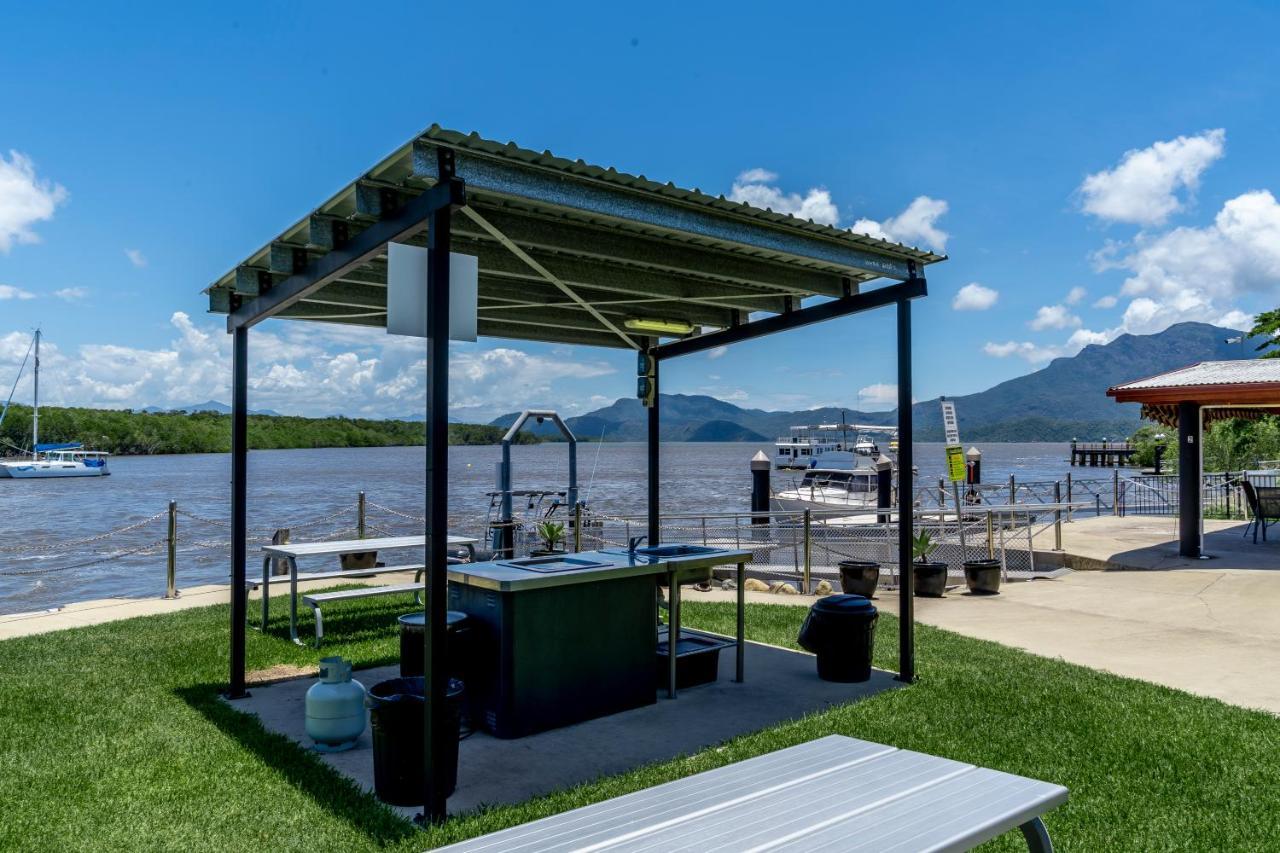 Lucinda Fishing Lodge ภายนอก รูปภาพ