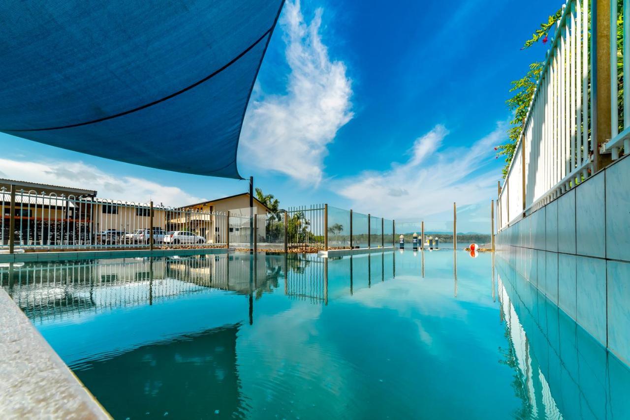 Lucinda Fishing Lodge ภายนอก รูปภาพ